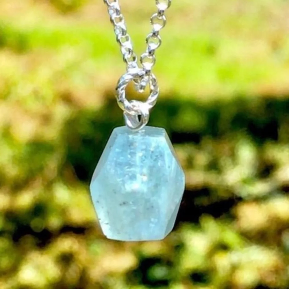 Healing Aquamarine Gemstone Necklace! - Picture 3 of 6